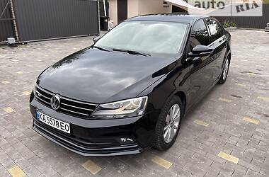 Седан Volkswagen Jetta 2016 в Києві