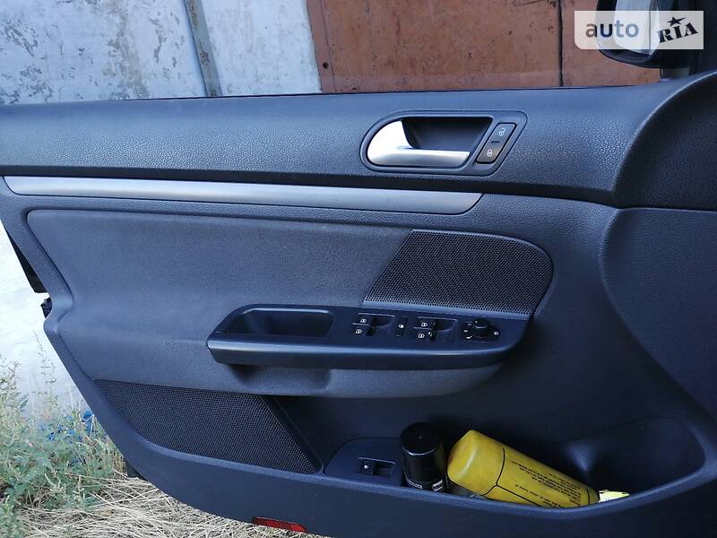 Седан Volkswagen Jetta 2008 в Селидовому