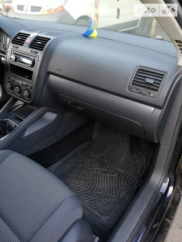 Седан Volkswagen Jetta 2008 в Селидовому