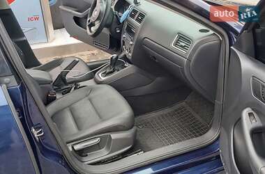 Седан Volkswagen Jetta 2011 в Днепре
