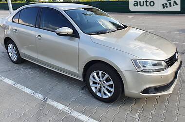 Седан Volkswagen Jetta 2011 в Києві