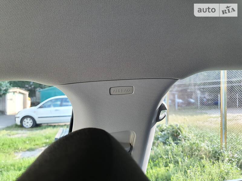 Седан Volkswagen Jetta 2011 в Києві