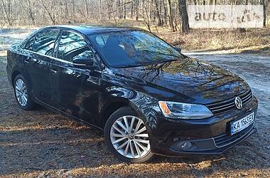 Седан Volkswagen Jetta 2013 в Киеве