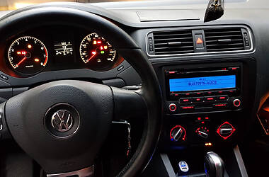 Седан Volkswagen Jetta 2010 в Одесі