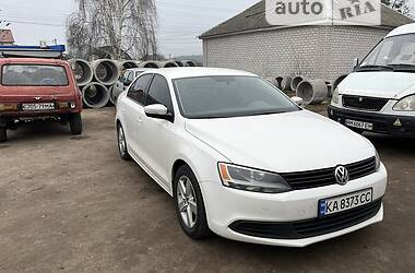 Седан Volkswagen Jetta 2010 в Коростене