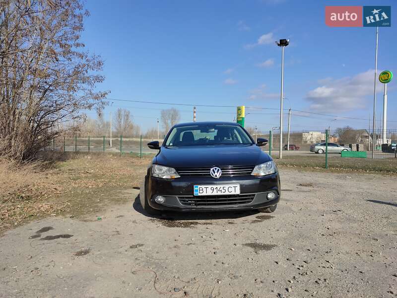 Седан Volkswagen Jetta 2011 в Ізяславі