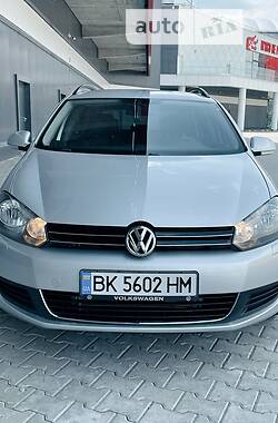 Универсал Volkswagen Jetta 2014 в Киеве