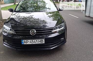 Седан Volkswagen Jetta 2016 в Черкассах