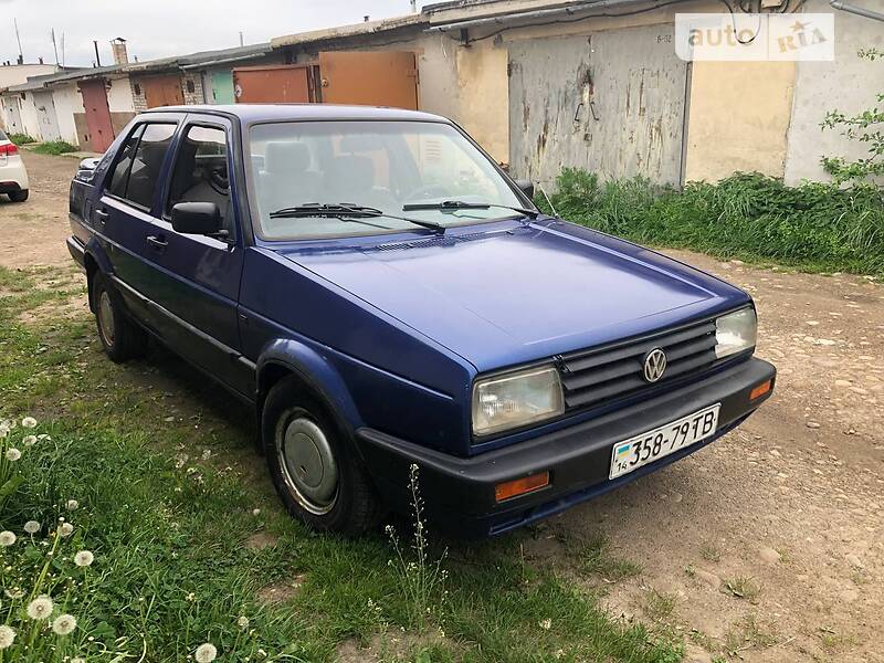 Седан Volkswagen Jetta 1988 в Калуше