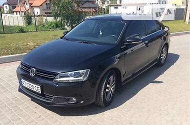 Седан Volkswagen Jetta 2012 в Івано-Франківську