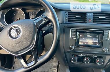 Седан Volkswagen Jetta 2016 в Ивано-Франковске