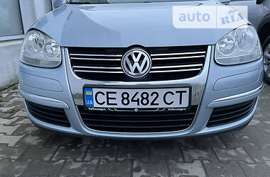 Седан Volkswagen Jetta 2010 в Сторожинце