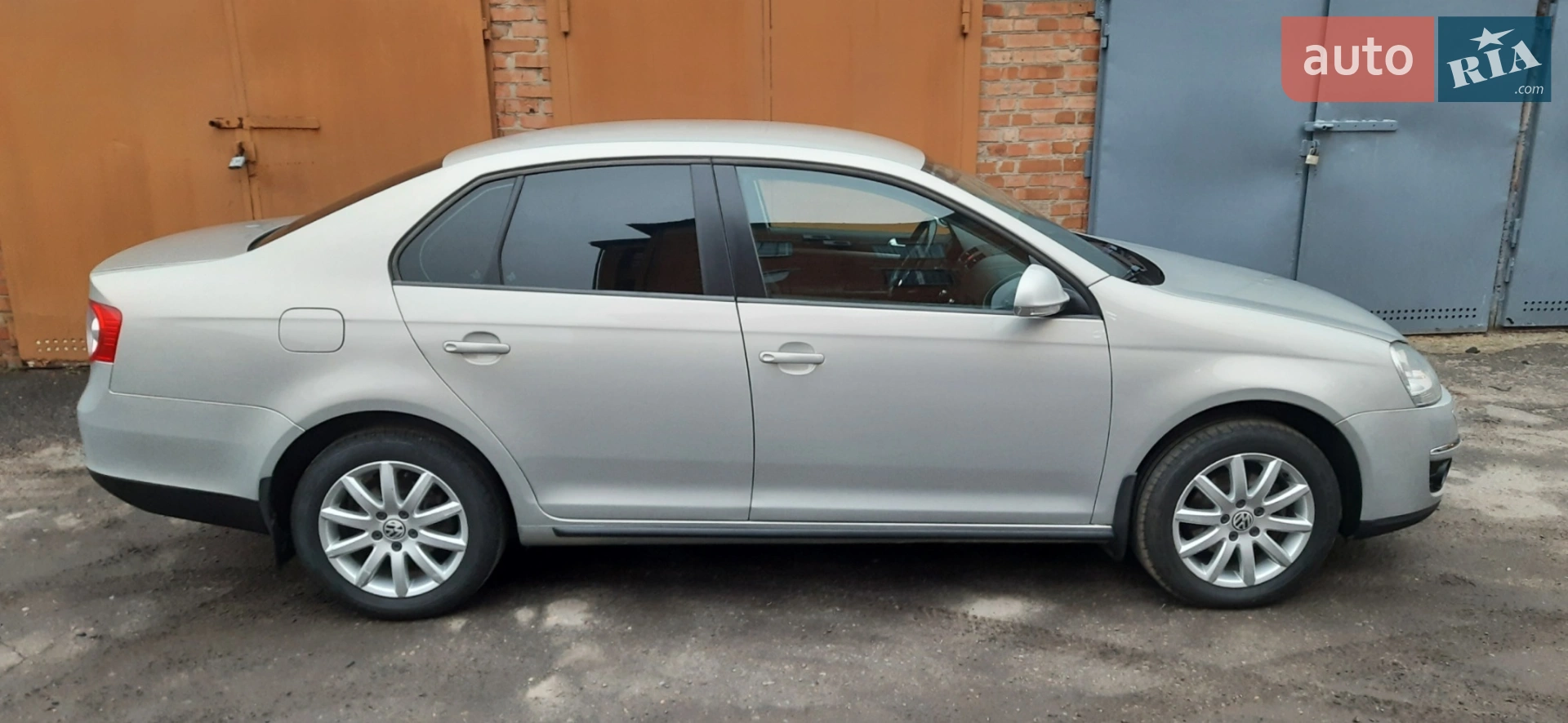 2010 Volkswagen Jetta - мініатюра 3