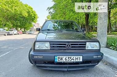 Седан Volkswagen Jetta 1990 в Рівному