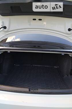 Седан Volkswagen Jetta 2015 в 