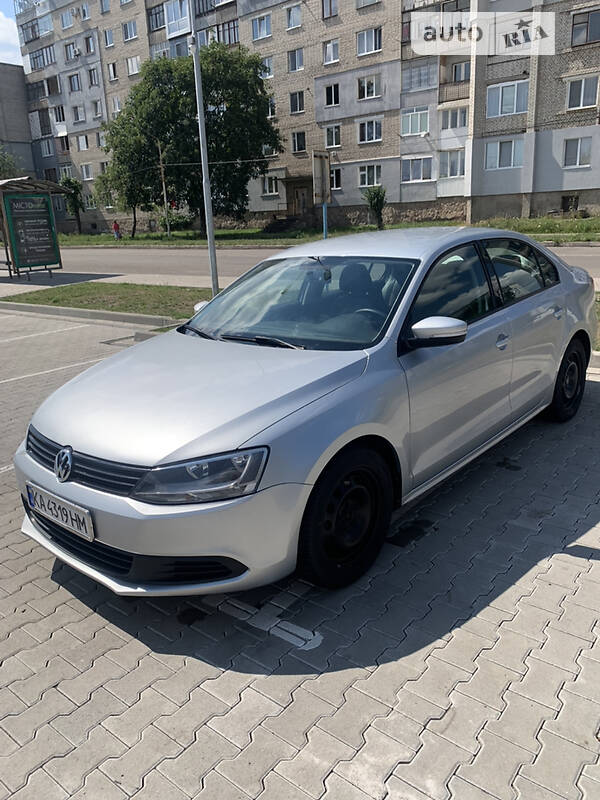 Седан Volkswagen Jetta 2010 в Шептицькому