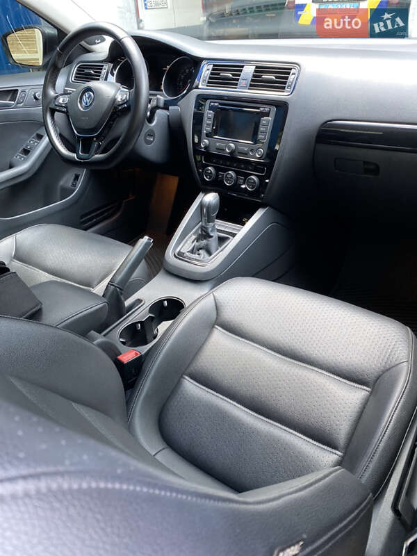 Седан Volkswagen Jetta 2014 в Чернігові фото 14 Седан Volkswagen Jetta 2014 в Чернігові