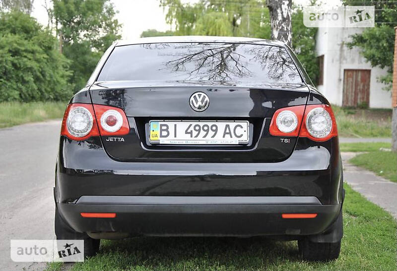 Седан Volkswagen Jetta 2010 в Зіньківі