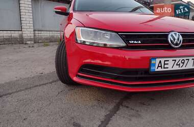 Седан Volkswagen Jetta 2015 в 