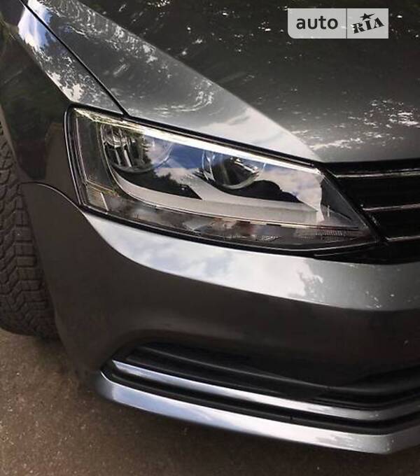 Седан Volkswagen Jetta 2015 в Запоріжжі