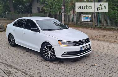 Седан Volkswagen Jetta 2015 в Івано-Франківську