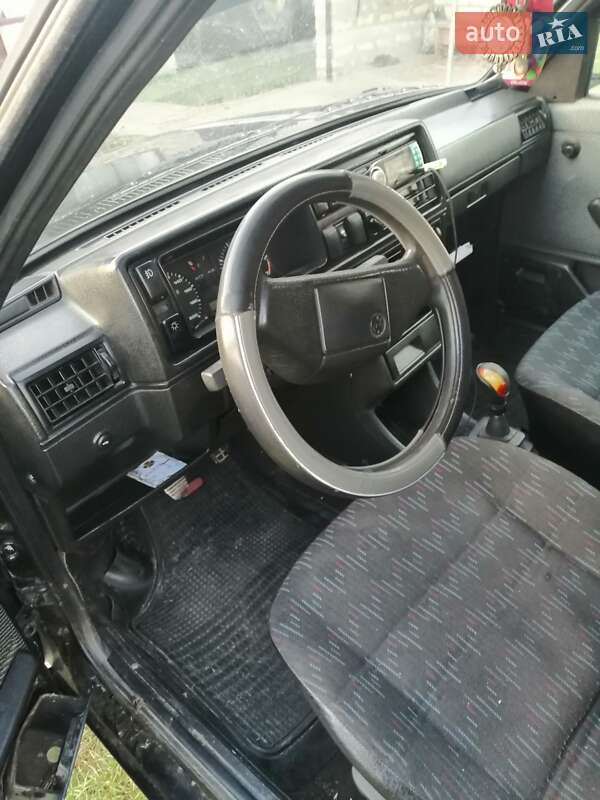 Седан Volkswagen Jetta 1988 в Шацке