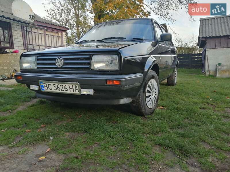 Седан Volkswagen Jetta 1988 в Шацке