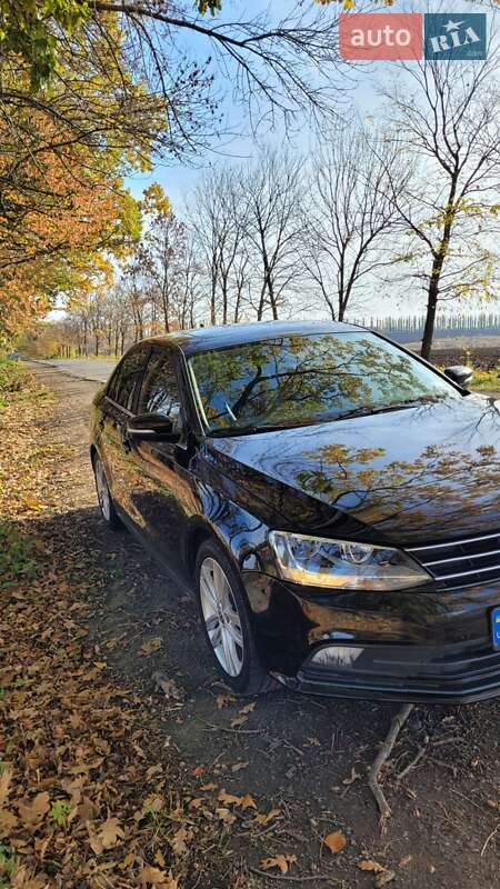 Седан Volkswagen Jetta 2015 в Виннице