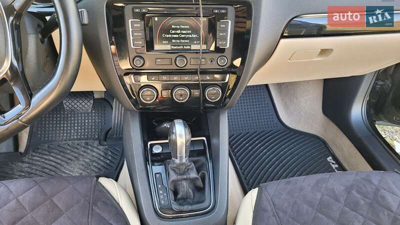 Седан Volkswagen Jetta 2015 в Виннице