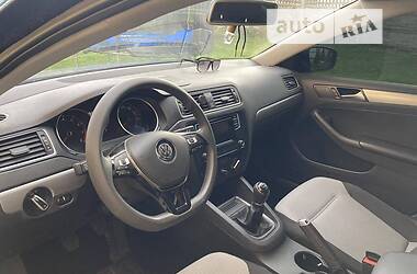 Седан Volkswagen Jetta 2016 в Ивано-Франковске