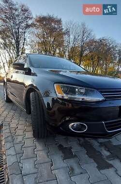 Седан Volkswagen Jetta 2014 в 