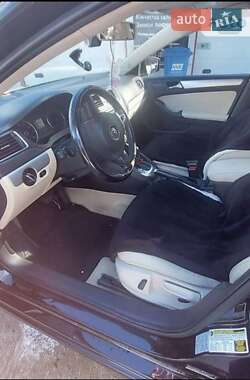 Седан Volkswagen Jetta 2014 в 