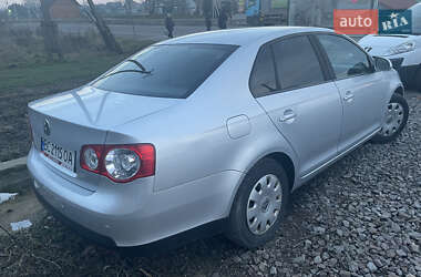 Седан Volkswagen Jetta 2006 в Львове