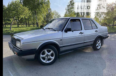 Седан Volkswagen Jetta 1985 в Ровно