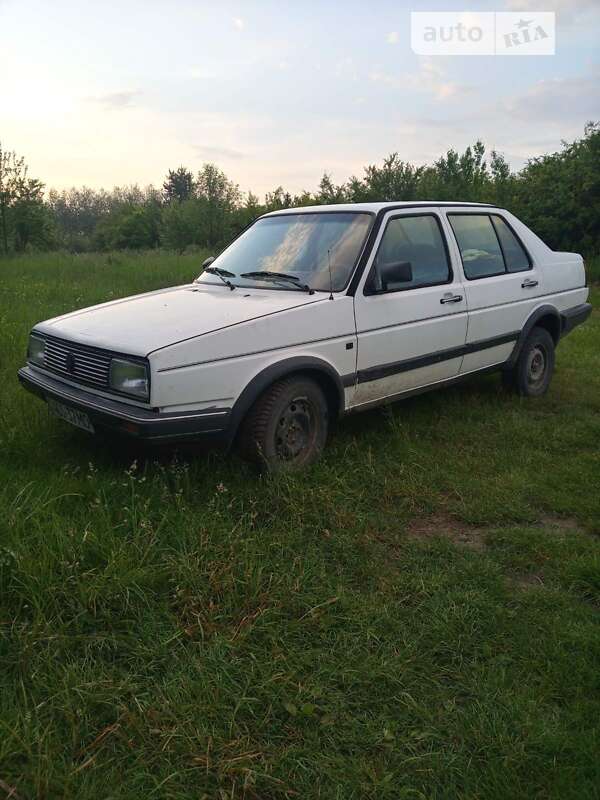 Седан Volkswagen Jetta 1988 в Кіцмані