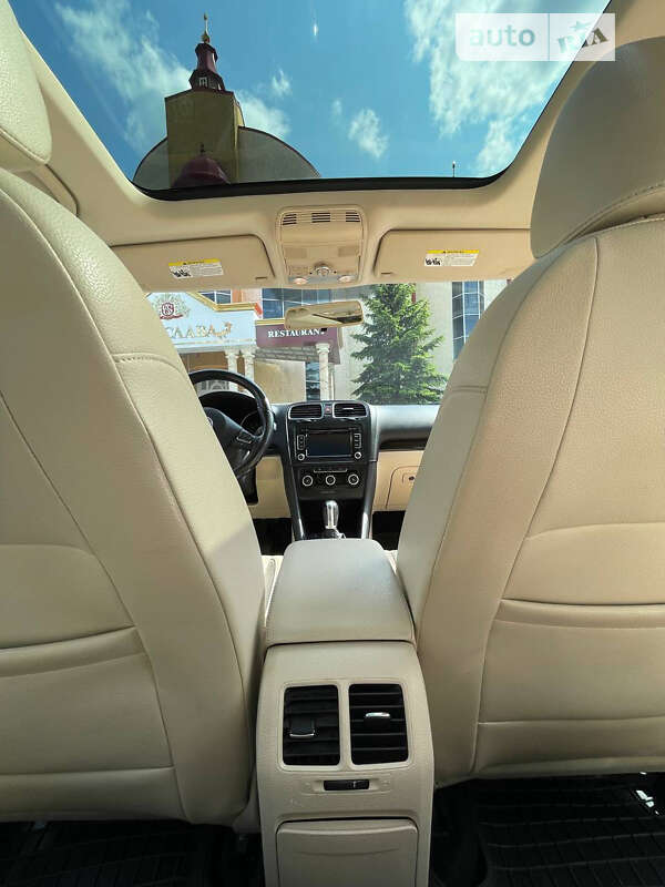 Универсал Volkswagen Jetta 2012 в Тернополе