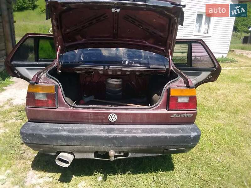 Седан Volkswagen Jetta 1991 в Ивано-Франковске