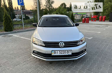 Седан Volkswagen Jetta 2015 в Кременчуге