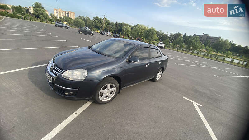 Седан Volkswagen Jetta 2008 в Вінниці
