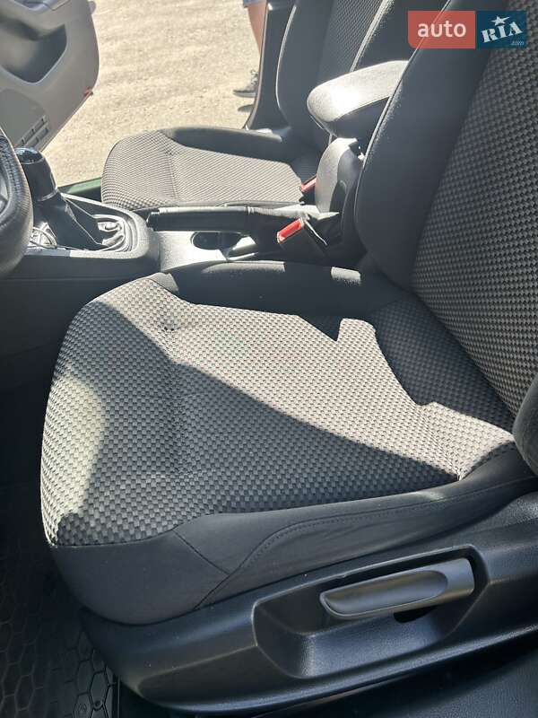 Седан Volkswagen Jetta 2013 в Хмельницькому