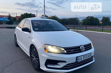 Седан Volkswagen Jetta 2015 в Борисполе