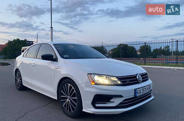 Седан Volkswagen Jetta 2015 в Борисполе