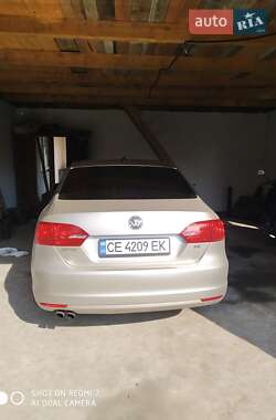 Седан Volkswagen Jetta 2014 в 