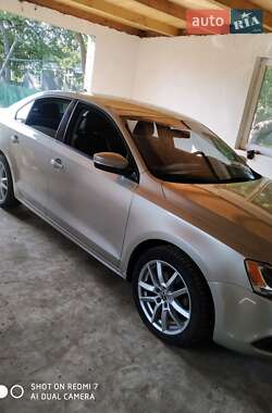 Седан Volkswagen Jetta 2014 в 