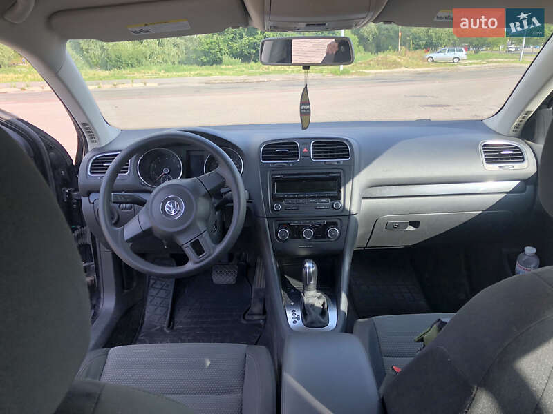 Універсал Volkswagen Jetta 2011 в Києві