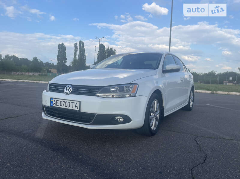 Седан Volkswagen Jetta 2014 в Кривому Розі