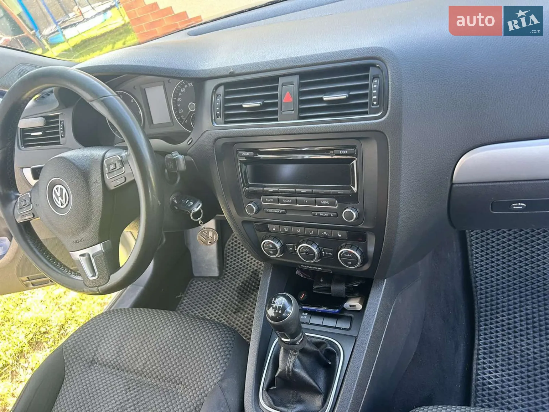 Volkswagen Jetta 2013 VIN WVWZZZ16ZDM082047 фото оголошення 4 з 8