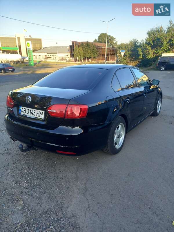 Седан Volkswagen Jetta 2014 в Киеве