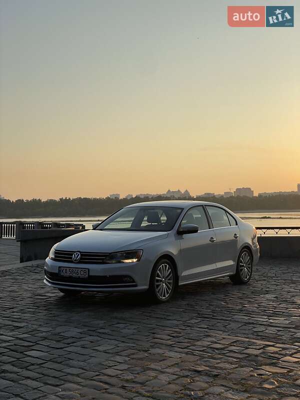 Седан Volkswagen Jetta 2014 в Киеве