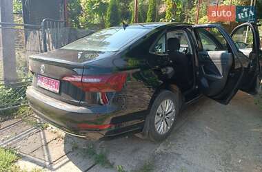 Седан Volkswagen Jetta 2020 в 